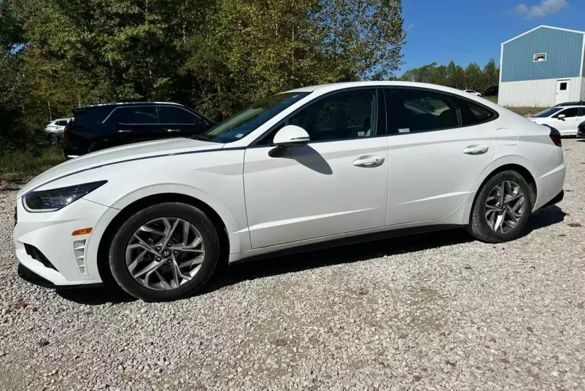 2023 Hyundai Sonata SEL photo 1