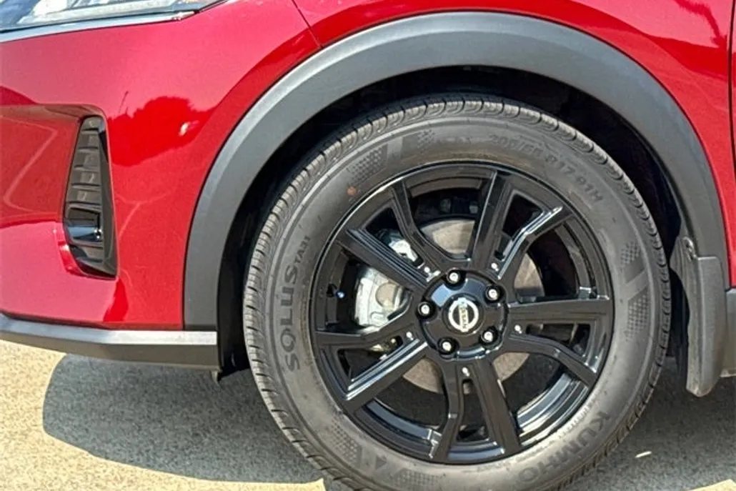 2021 Nissan Kicks SR photo 1