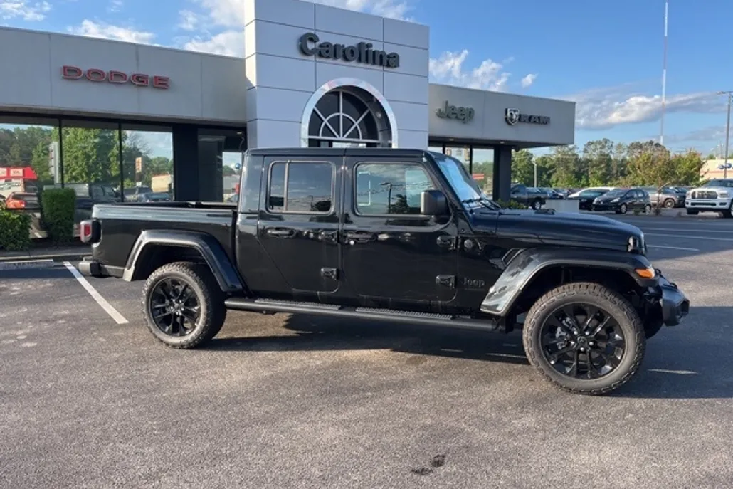 2025 Jeep Gladiator Sport photo 1