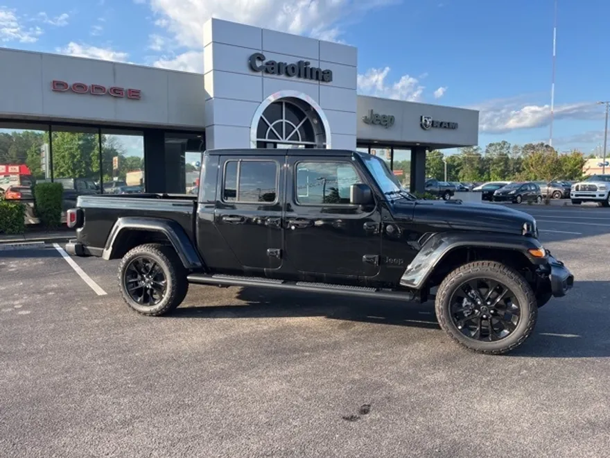 2025 Jeep Gladiator Sport photo 1