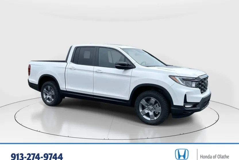 2025 Honda Ridgeline TrailSport photo 1