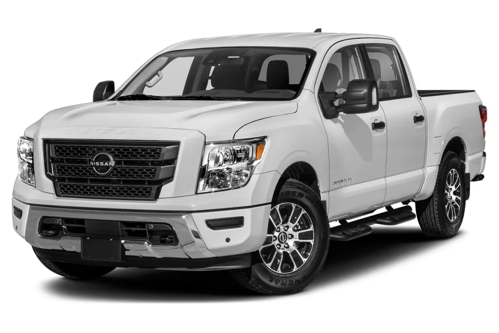 2023 Nissan Titan SV photo 1