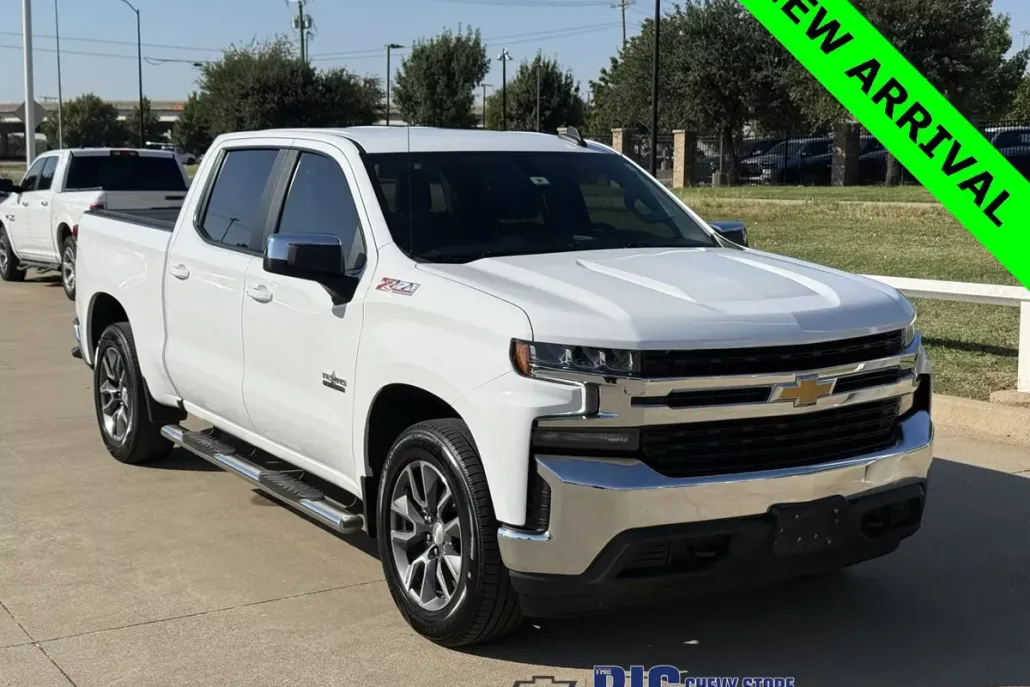 2022 Chevrolet Silverado 1500 LT photo 1