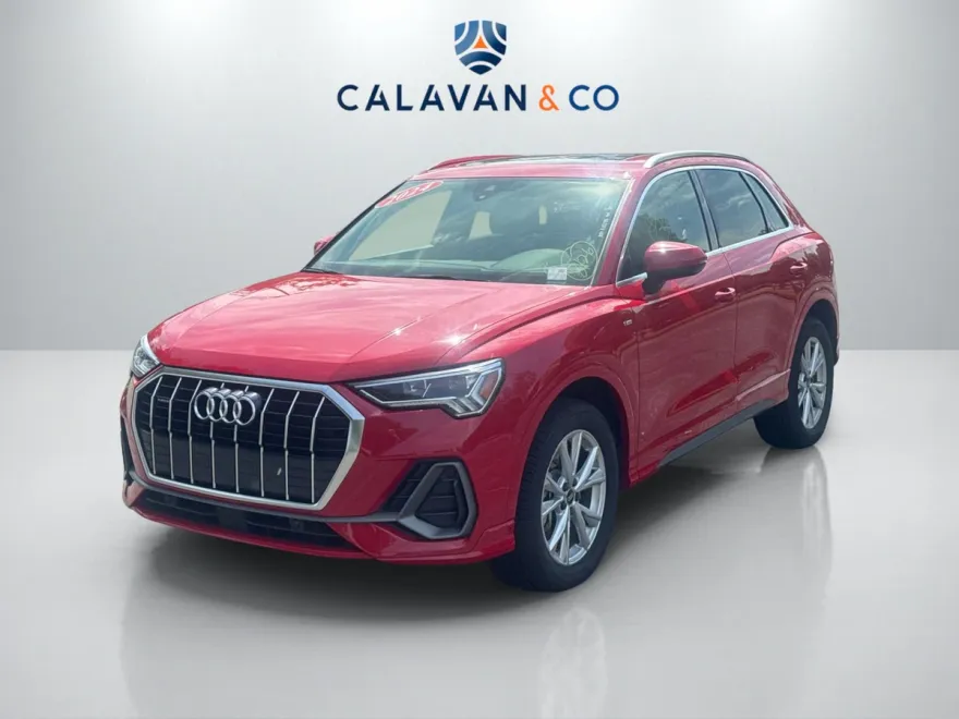 2024 Audi Q3 45 TFSI S line Premium photo 1
