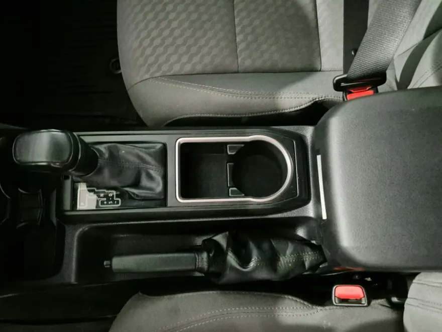 2022 Toyota Tacoma SR V6 photo 6