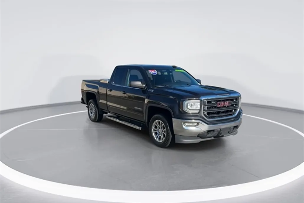 2016 Gmc Sierra 1500 SLE photo 1