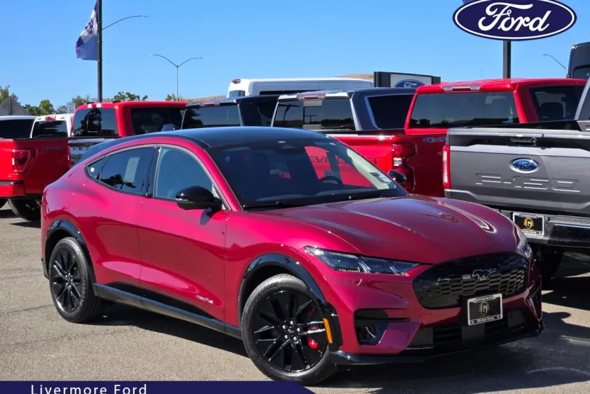 2025 Ford Mustang Mach-E Premium photo 1