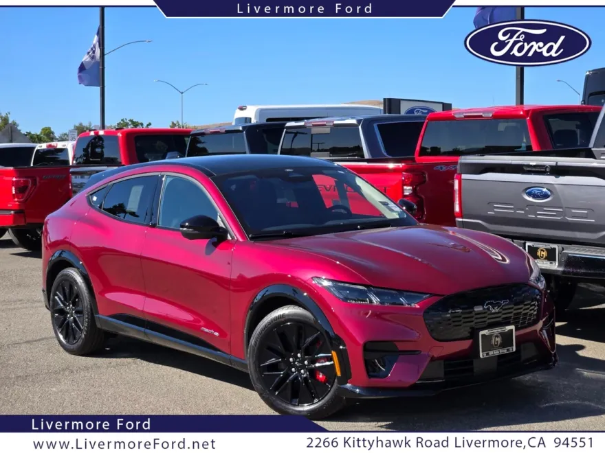 2025 Ford Mustang Mach-E Premium photo 1
