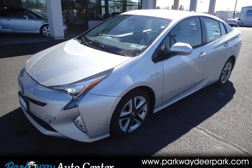 2017 Toyota Prius Two Eco photo 1