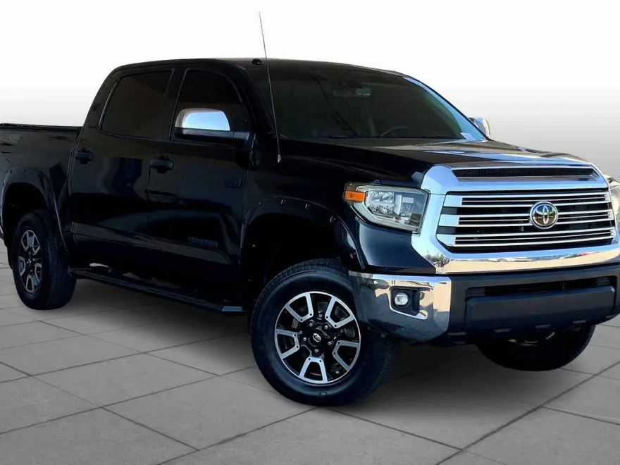 2018 Toyota Tundra Limited CrewMax photo 1