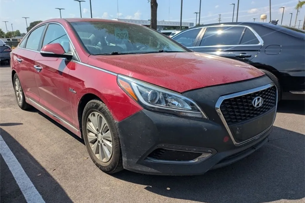 2016 Hyundai Sonata Hybrid SE photo 1