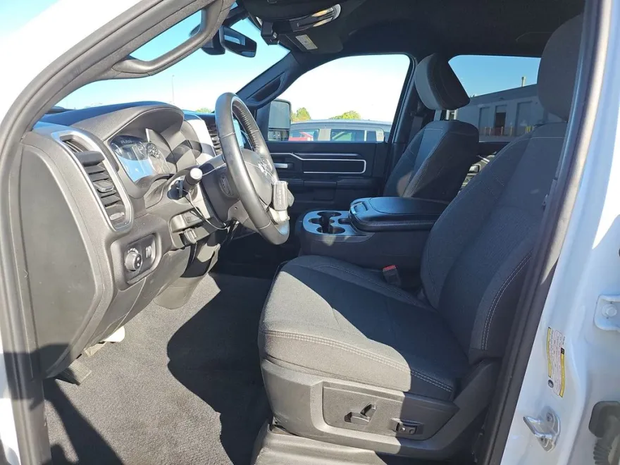 2024 Ram 2500 Big Horn photo 1