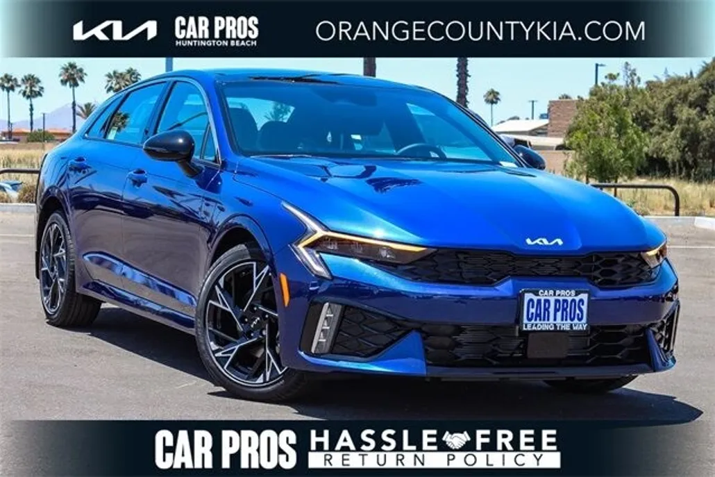 2025 Kia K5 GT-Line photo 1