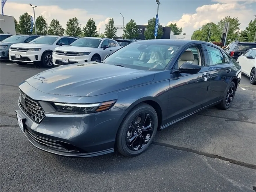 2025 Honda Accord 1.5T SE photo 1