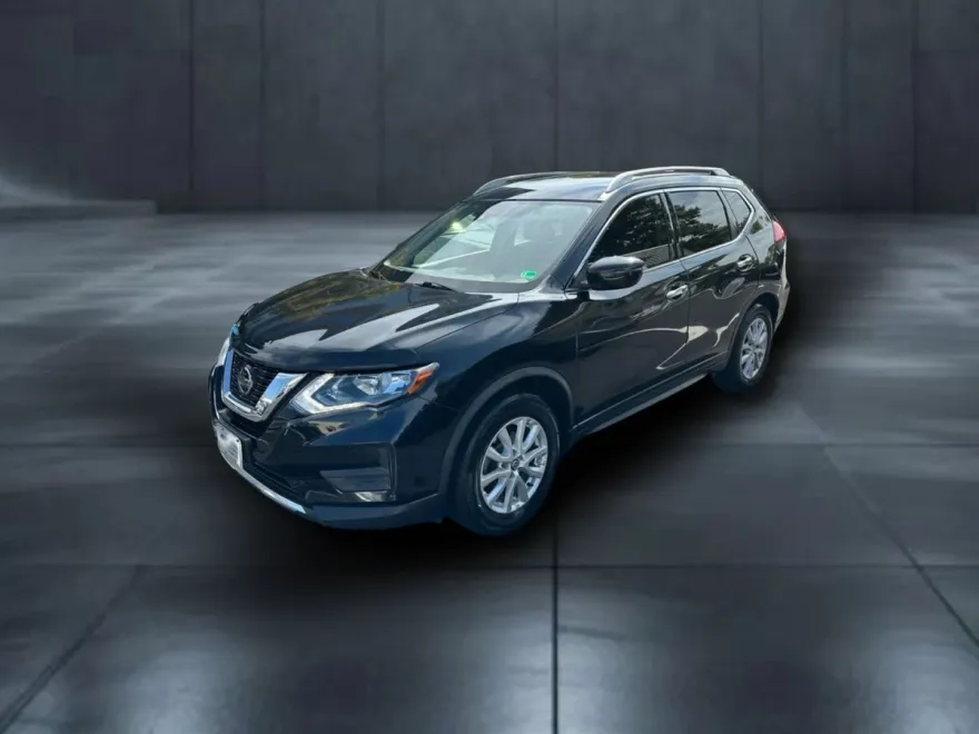 2019 Nissan Rogue SV photo 1