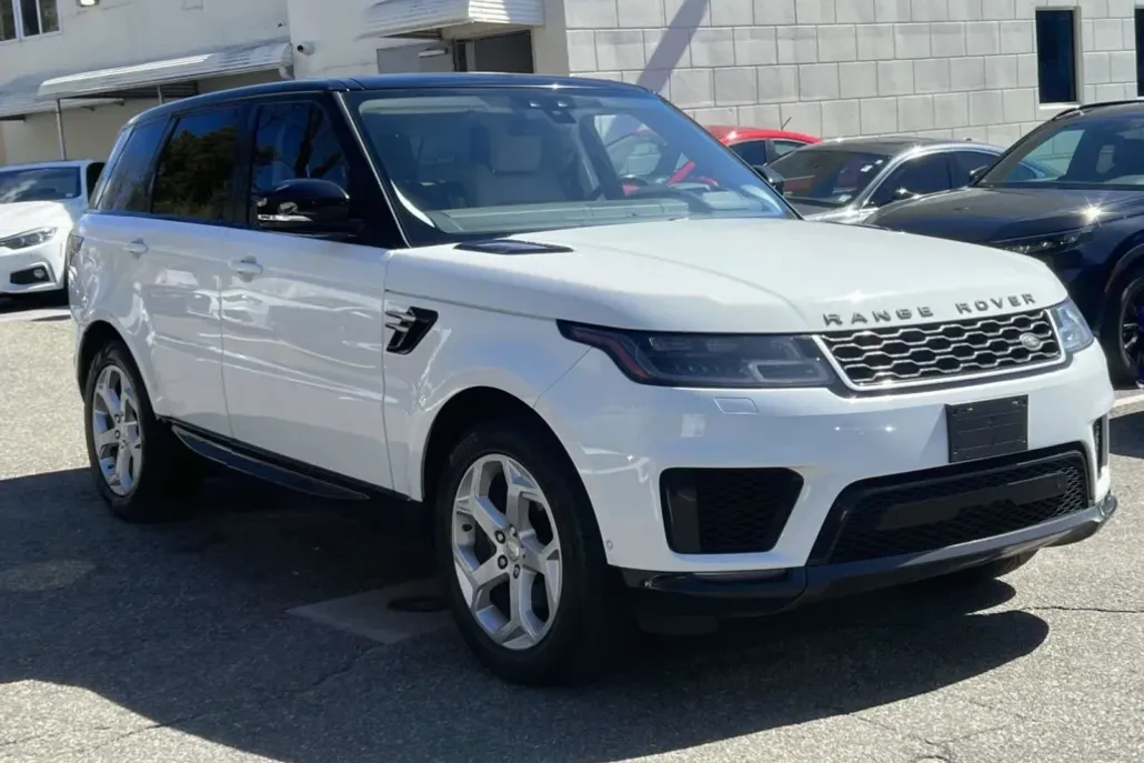 2020 Land Rover Range Rover HSE photo 1