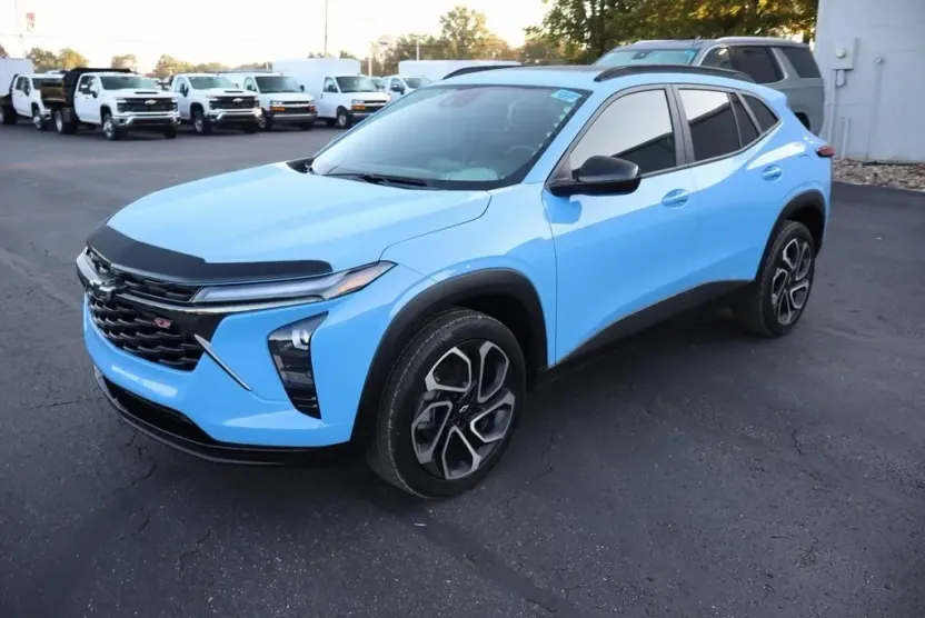 2024 Chevrolet Trax photo 1