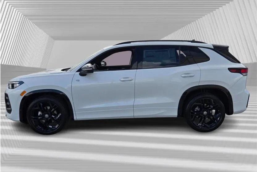 2025 Volkswagen Tiguan SE R-Line Black photo 1