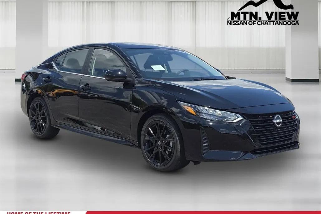 2025 Nissan Sentra SR photo 1