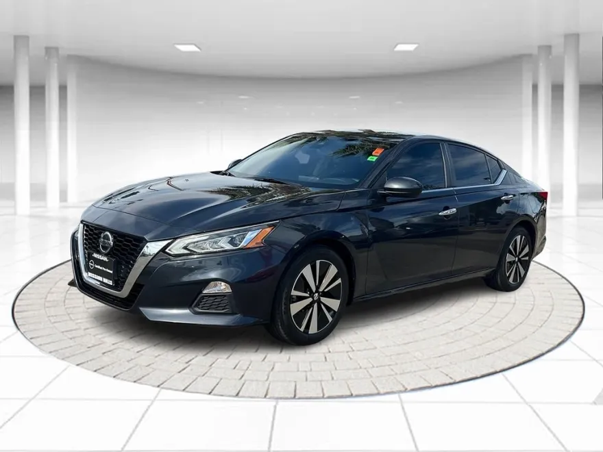 2021 Nissan Altima 2.5 SV photo 1