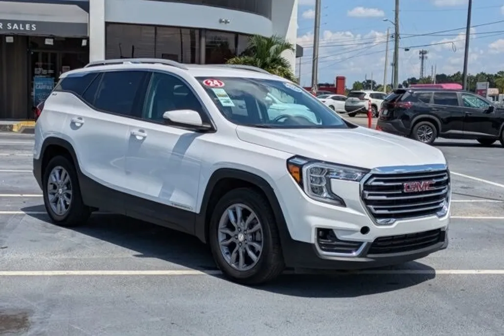 2024 Gmc Terrain SLT photo 1