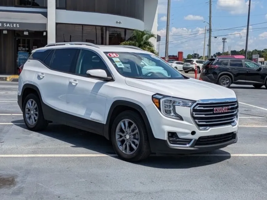2024 Gmc Terrain SLT photo 1