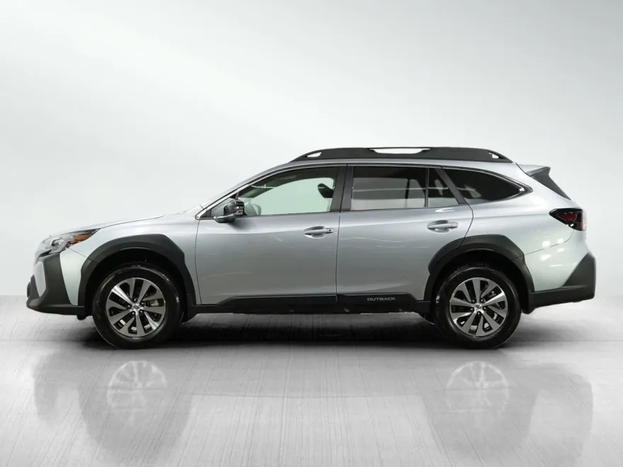 2025 Subaru Outback Premium photo 1