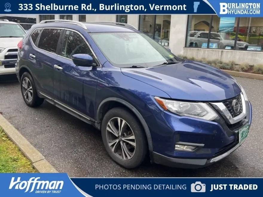 2018 Nissan Rogue SL photo 1