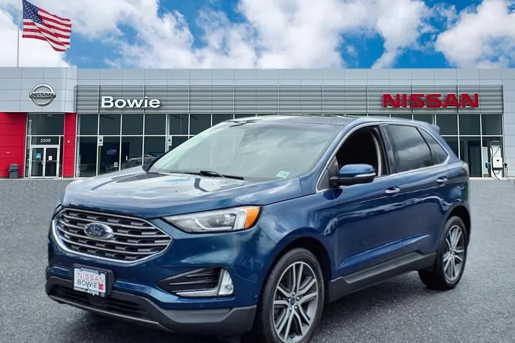 2020 Ford Edge Titanium photo 1