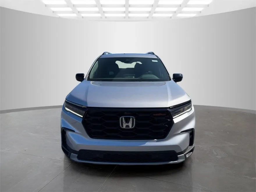 2025 Honda Pilot TrailSport photo 1