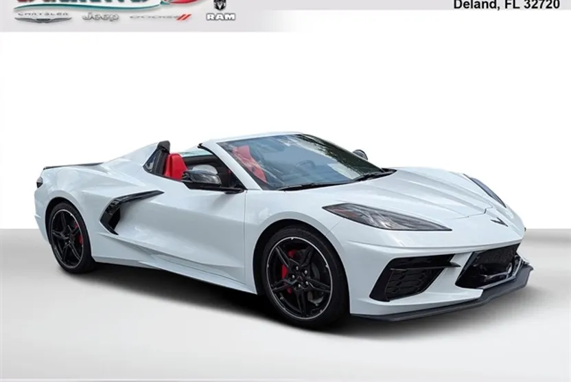 2025 Chevrolet Corvette Stingray 2LT photo 1