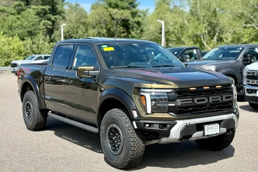 2025 Ford F-150 Raptor photo 1