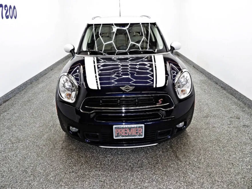 2016 Mini Countryman S ALL4 photo 1