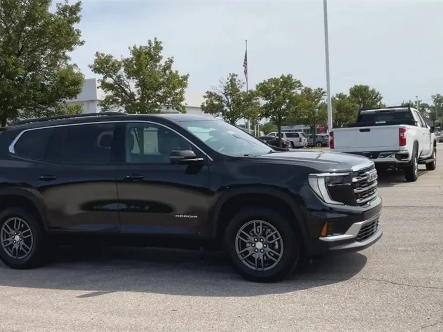 2025 Gmc Acadia Elevation photo 1