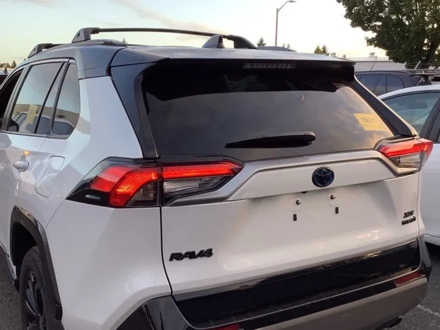 2024 Toyota RAV4 Hybrid XSE photo 1