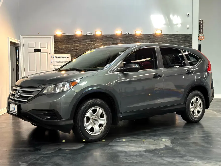 2014 Honda CR-V LX photo 1