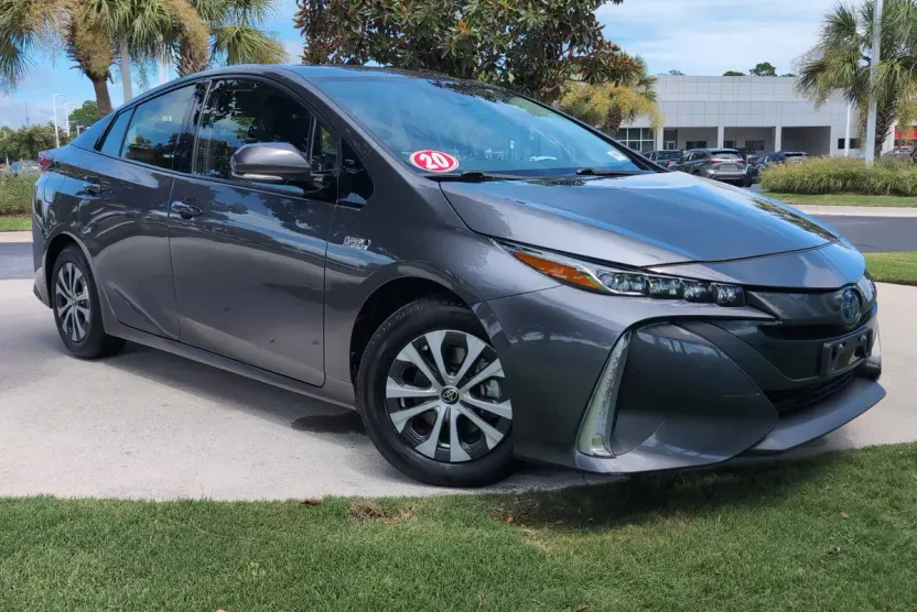 2020 Toyota Prius Prime photo 1