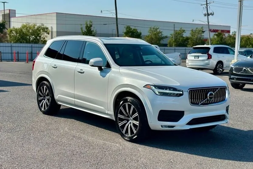 2023 Volvo XC90 B5 AWD Core photo 1
