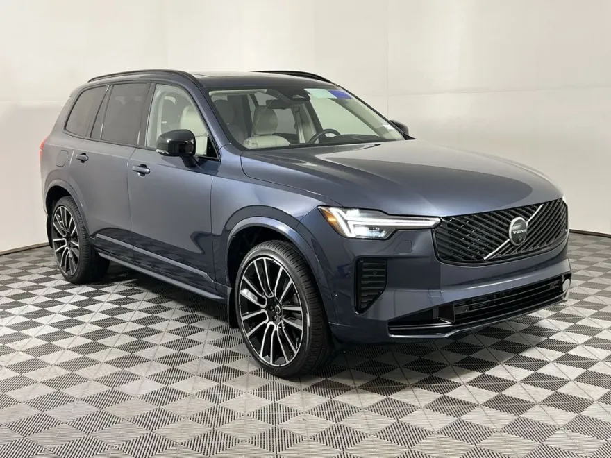 2026 Volvo XC90 photo 1