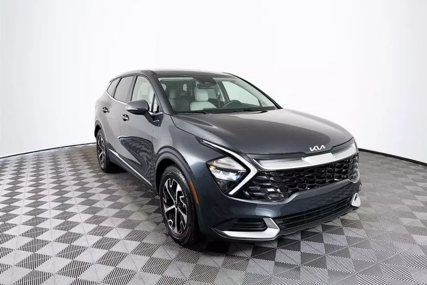 2023 Kia Sportage EX photo 1