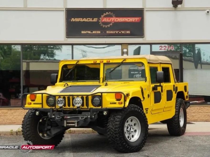 1998 Hummer H1 1 1/4 ton photo 1