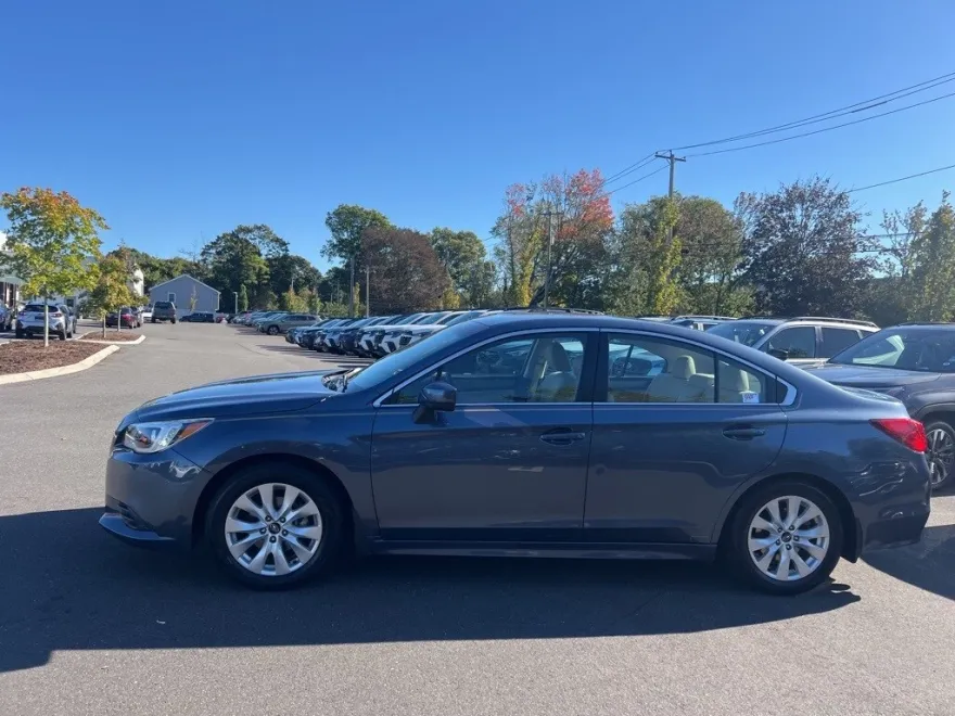 2016 Subaru Legacy 2.5i Premium photo 1