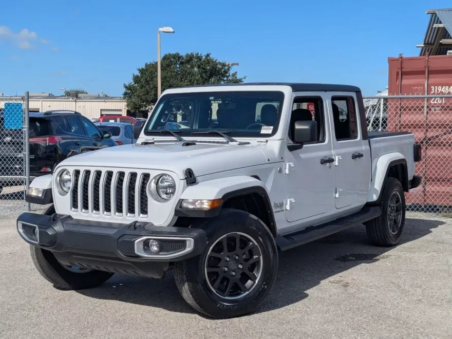 2022 Jeep Gladiator Overland photo 1