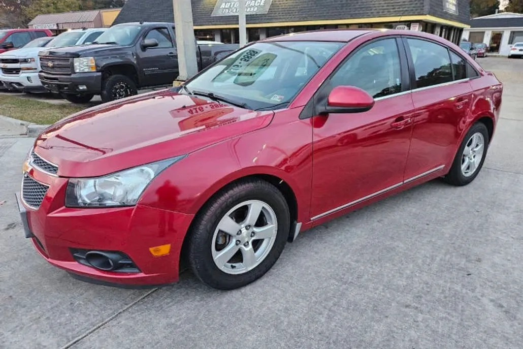 2014 Chevrolet Cruze photo 1
