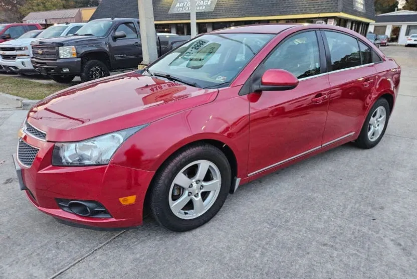 2014 Chevrolet Cruze photo 1