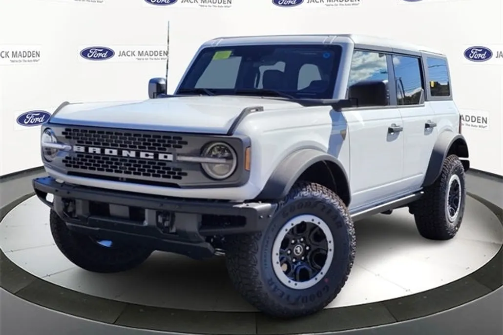 2025 Ford Bronco Badlands photo 1