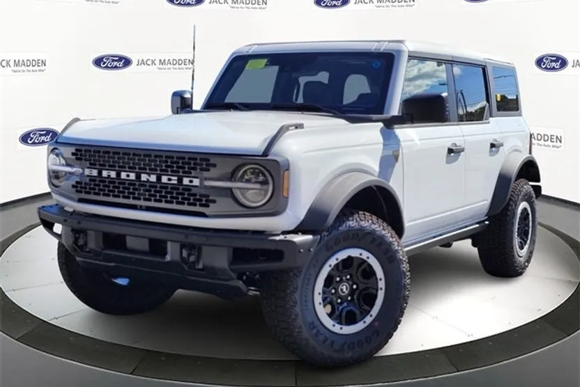 2025 Ford Bronco Badlands photo 1
