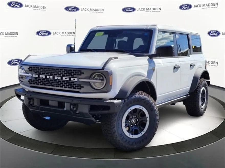 2025 Ford Bronco Badlands photo 1