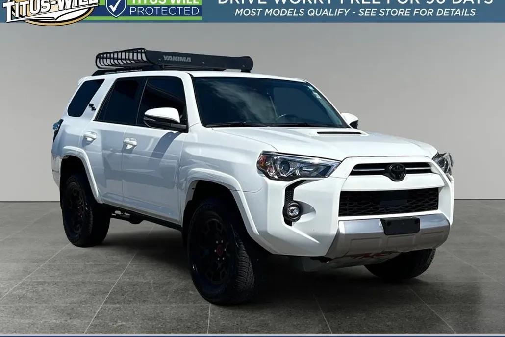 2023 Toyota 4Runner TRD Off-Road Premium photo 1