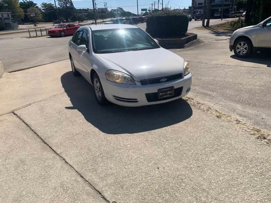 2008 Chevrolet Impala LS photo 1